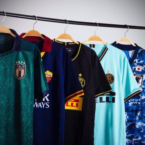 colección de camisetas de futbol